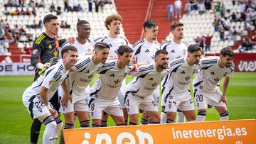 Formación del once inicial del Albacete ante el Granada.