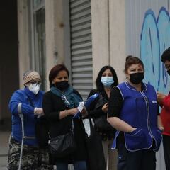 Curva y mapa de casos, contagios y muertes por región en Chile, hoy, domingo 18 de abril