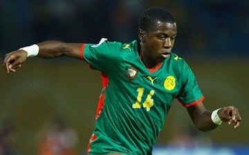 El internacional de Camerún falleció a causa de un paro cardíaco durante un encuentro en el que su equipo, el Dinamo de Bucarest