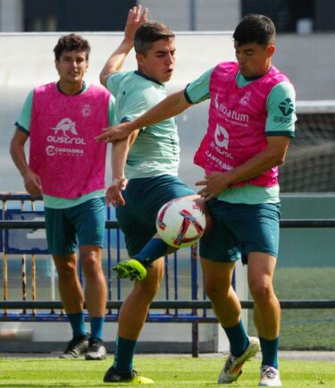 Alineación posible del Racing contra el Eibar en El Sardinero