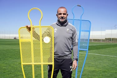 Paco L車pez: ※No hay ninguna duda, he venido a subir a Primera§