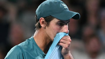 Australia�s Alexei Popyrin reacts after a point against France's Alexandre Muller during their men's singles match on day two of the Australian Open tennis tournament in Melbourne on January 19, 2026. (Photo by WILLIAM WEST / AFP) / -- IMAGE RESTRICTED TO EDITORIAL USE - STRICTLY NO COMMERCIAL USE --