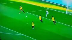 ¡Salvó el gol contra 4 rivales! La increíble jugada de ex UC