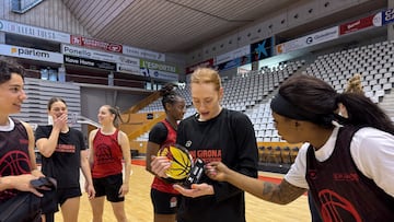 Chloe Bibby, MVP de la Liga Femenina Endesa con el Spar Girona.