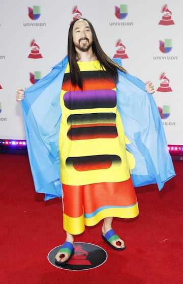 El Dj Steve Aoki durante la 19º ceremonia anual de los Premios Grammy Latinos en el MGM Grand Garden Arena en Las Vegas.