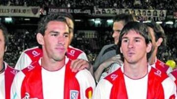 Las leyendas de Newell's posaron con Maxi y Messi