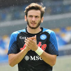 El Rangers, en caída libre, recibe hoy al Nápoles de Kvaratskhelia