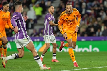 Con su hat trick ante el Valladolid el francés robó todos los reflectores y fue elegido el mejor jugador del partido en este triunfo que mantiene al Madrid como líder.