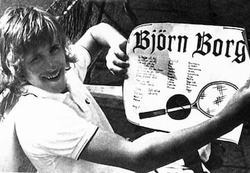 El mítico sueco (Estocolmo, 1956) no paró de ganar torneos en los primeros años de su carrera, antes de cumplir los 20 ya tenía en sus vitrinas 17 trofeos, dos de ellos de Grand Slam. Aún es el finalista más joven en un torneo de hierba. Tenía 17 años y 5 días cuando jugó el partido por el título en Beckenham. Y es el top-3 más joven al final del año, con 18 años, 6 meses y 25 días, en 1974.