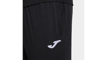 Así es el chándal Joma Lion II que convence a los hombres por su diseño y ajuste perfecto