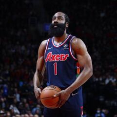 Se tensa al máximo la cuerda entre Harden y Sixers