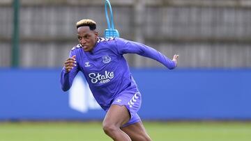 Yerry Mina en pretemporada del Everton para la temporada de la Premier League 2022/2023.