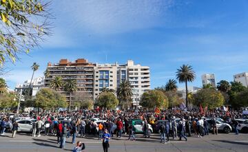 La manifestación de Valencia contra Lim, en imágenes