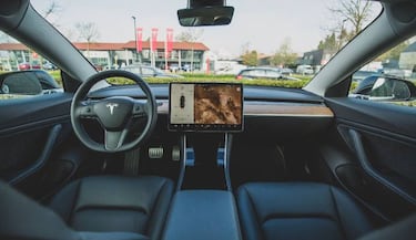 Tesla cede a las críticas: podrás cambiar el volante Yoke por uno tradicional