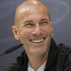 Zidane: "Benzema hurt himself after the Clásico, I believe him"