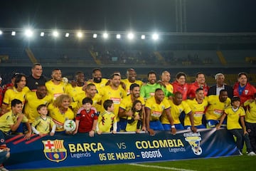 Empate a uno en El Campín entre las leyendas de Colombia y las del Barcelona. Los mejores momentos que se vivieron en Bogotá.
