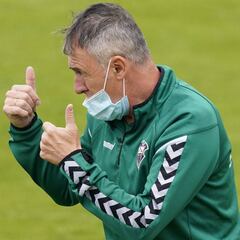 Karim Azamoum, expulsado del entrenamiento del Albacete