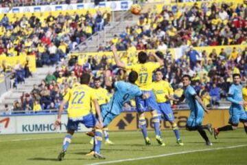 Chilena de Luis Suárez que no acabó en gol.
