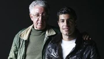 <b>COMO UN PADRE. </b>Mezquita, con Torres en un reportaje de 2008.