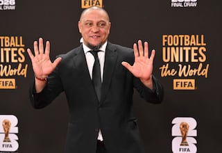 Roberto Carlos, ingresado en Brasil por un problema de corazón