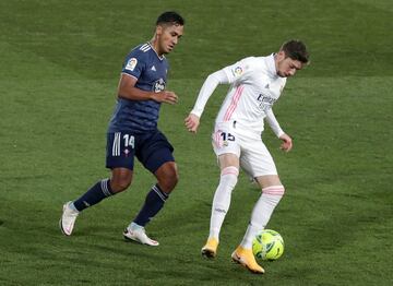 Federico Valverde y Renato Tapia.