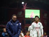 Gabriel Milito head coach and Diego Campillo of Guadalajara during the 8th round match between Toluca and Guadalajara as part of the Liga BBVA MX Varonil, Torneo Clausura 2026 at Nemesio Diez Stadium, on February 28, 2026 in Toluca, Estado de Mexico, Mexico.