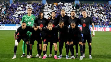 El Barcelona posa antes del inicio del partido de Liga ante el Leganés.
