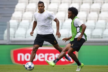 Juan Cuadrado entrena para la Final de Champions League 