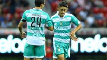 Abella marcó el segundo gol de Santos contra las Chivas.