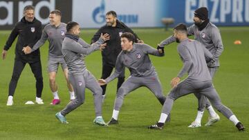 Los jugadores del Atlético en el entrenamiento.