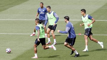 Varane está listo para el derbi