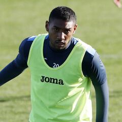 Todo abierto en el futuro de Aldair Fuentes