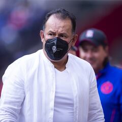 Juan Reynoso considera que ‘Charly’ recibió ‘una patada de mala intención’