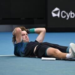 Rublev y Fritz salvan los muebles; Sinner convence