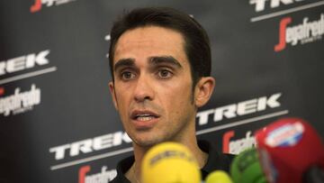 Trek-Segafredo team's Spanish cyclist Alberto Contador speaks during a press conference on August 18, 2017 in Nimes, southern France, ahead of the 72nd edition of "Vuelta a Espana" cycling Tour of Spain.
The "Vuelta a Espana" starts on August 19, 2017 and finishes on September 10 in Madrid. / AFP PHOTO / JAIME REINA