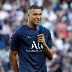 Kylian Mbappé can become the best in the world at PSG, says Ander Herrera