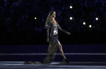 Espectacular Gisele Bündchen en la inauguración de Río 2016