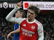 Arsenal's English midfielder #56 Max Dowman celebrates scoring their late second goal during the English Premier League football match between Arsenal and Everton at the Emirates Stadium in London on March 14, 2026. (Photo by Ben STANSALL / AFP) / RESTRICTED TO EDITORIAL USE. No use with unauthorized audio, video, data, fixture lists, club/league logos or 'live' services. Online in-match use limited to 120 images. An additional 40 images may be used in extra time. No video emulation. Social media in-match use limited to 120 images. An additional 40 images may be used in extra time. No use in betting publications, games or single club/league/player publications. /