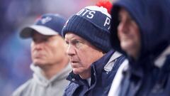 BUFFALO, NY - OCTOBER 30: Head coach Bill Belichick of the New England Patriots watches his team play the Buffalo Bills during the first half at New Era Field on October 30, 2016 in Buffalo, New York.   Tom Szczerbowski/Getty Images/AFP
 == FOR NEWSPAPERS, INTERNET, TELCOS &amp; TELEVISION USE ONLY ==