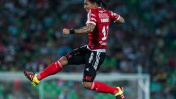 Dayro Moreno celebra su tanto que le da la victoria a Xolos