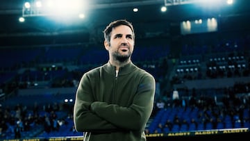 Cesc Fabregas head coach of Como 1907 looks on during the Serie A Enilive match between SS Lazio and Como 1907 at Stadio Olimpico on January 10, 2025 in Rome, Italy. (Photo by Giuseppe Maffia/NurPhoto via Getty Images)
