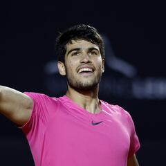 Alcaraz remonta ante Jarry para jugar otra final