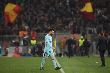 Los azulgranas llevaban una ventaja de 4-1 ante la Roma. Pero en la capital italiana los locales pasaron por encima a un Barcelona gris y desdibujado. Los cul谷s terminaron perdiendo 3-0 y eliminados de la Champions en cuartos de final.