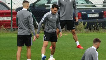 +++++++++ durante el entrenamiento de la SD Ponferradina en el campo anexo de El Toralin en Ponferrada foto Luis de la Mata