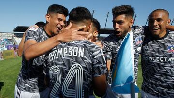 Futbol, Ohiggins vs Colo Colo.
Fecha 2, campeonato Nacional 2023.
El jugador de Colo Colo Jordhy Thompson, centro, celebra su gol contra Ohiggins durante el partido de primera division disputado en el estadio El Teniente en Rancagua, Chile.
29/01/2023
Jonnathan Oyarzun/Photosport
Football, Ohiggins vs Colo Colo.
2nd turn, 2023 National Championship.
Colo Colo's player Jordhy Thompson, center, celebrates his goal against Ohiggins during the first division match at the El Teniente stadium in Rancagua, Chile.
29/01/2023
Jonnathan Oyarzun/Photosport