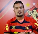 Parraguez no olvida a Colo Colo en su presentación en Sport Recife