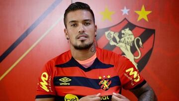 Parraguez no olvida a Colo Colo en su presentación en Sport Recife