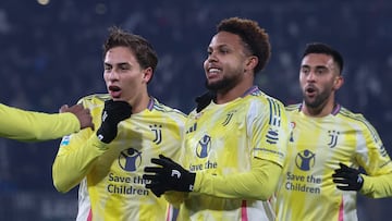 Monza (Italy), 22/12/2024.- Juventus FC's midfielder Weston Mckennie jubilates after scoring a goal during the Italian Serie A soccer match between AC Monza and Juventus FC at U-Power Stadium in Monza, Italy, 22 December 2024. (Italia) EFE/EPA/ROBERTO BREGANI