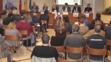 La mesa celebrada en la sede de la APM fue todo un éxito. Se transmitió por streaming en la págica web del CSD y se puede volver a ver en Youtube.