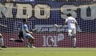 El Albacete asalta el balneario de La Rosaleda y se coloca líder